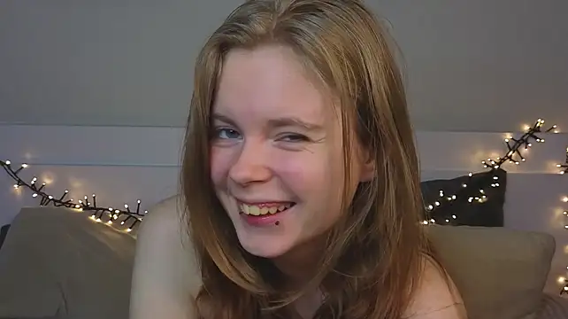 Chat +18 de JulietteRain ao vivo