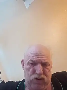 Rootpass222's Webcam Show