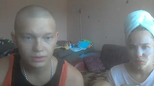 Steph_Bridgette Show in webcam