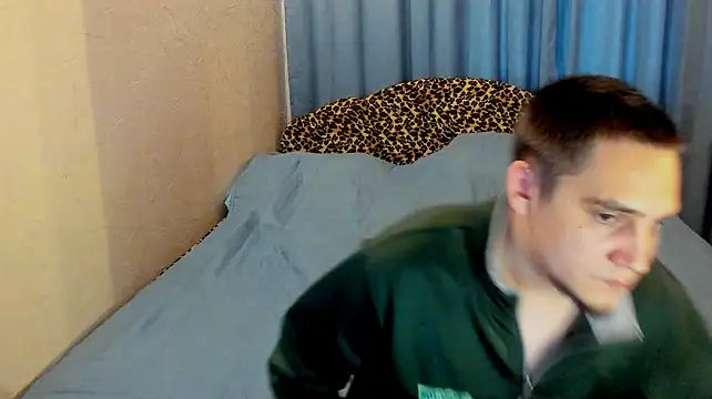 Bear_Beer130 Webcam-Show