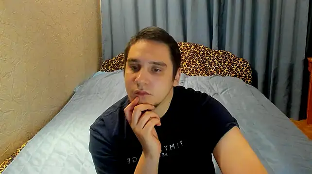 Bear_Beer130 Pertunjukan Webcam