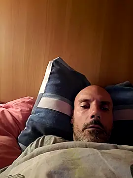 Bitechaude4 Webcam Show