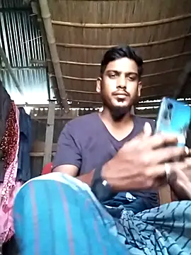 HoT_BoY__Salim_Khan_BDn Webbikameraesitys