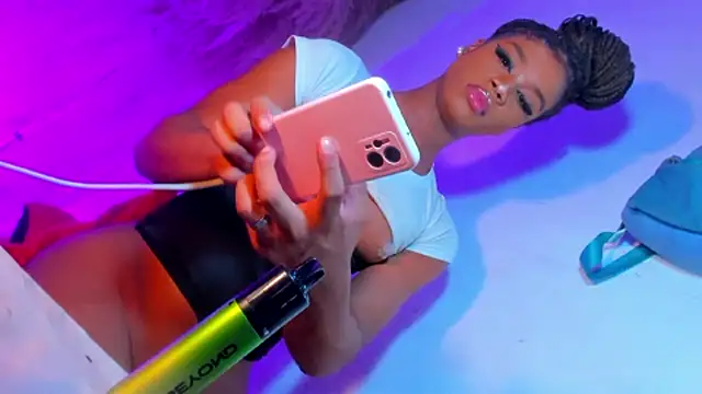 EbonyWildYou Pertunjukan Webcam