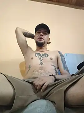 HallowedMilan's Live XXX Chat