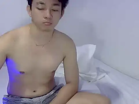 Stud_Aaron 在線直播表演