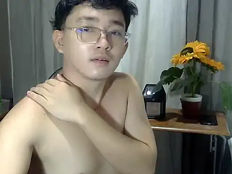 Stud_Aaron 在線直播表演