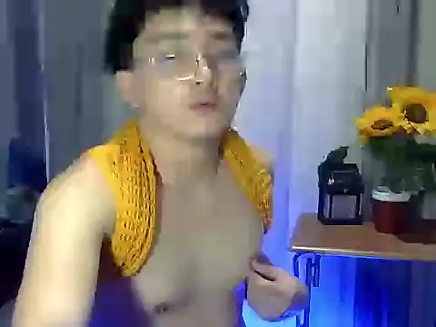 Stud_Aaron Pertunjukan Webcam