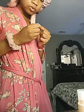 luvrgrllani 即時 XXX 聊天