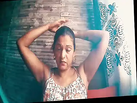 indianlusyy Adlı Modelin Canlı XXX Sohbeti