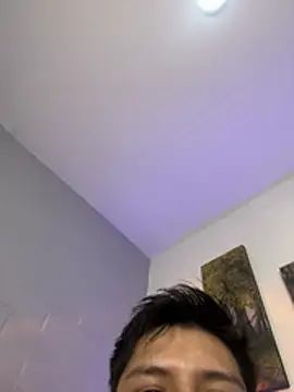 Andy-222 在線直播表演