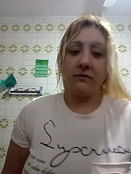 Chat +18 de Manuzinha2209 ao vivo