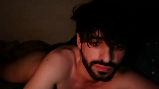 young_swisscouple Show Webcam