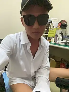 XLJjjjjjjjjjj 在線直播表演