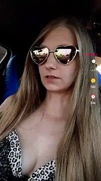 Milla4you_ Pertunjukan Webcam