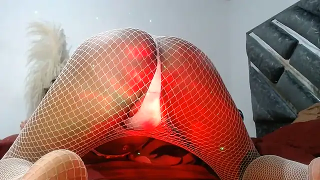 Show modela Angeliicaxx na web-kameri