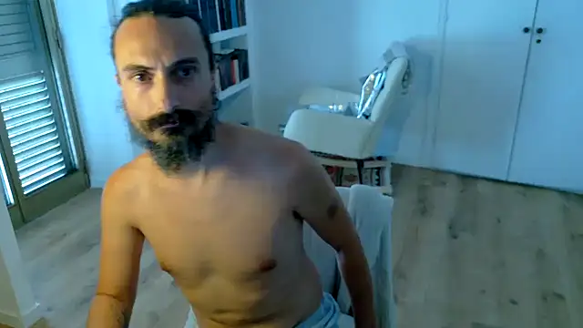 Mrkurt86 Show in webcam