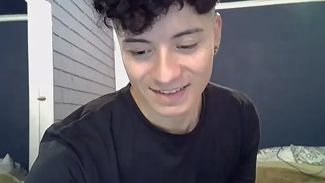Chat +18 de feeelipe2007 ao vivo