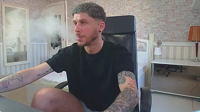 JonahShaw Adlı Modelin Web Kamerası Şovu