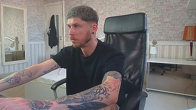 عرض كام JonahShaw