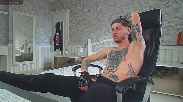 JonahShaw Show Webcam