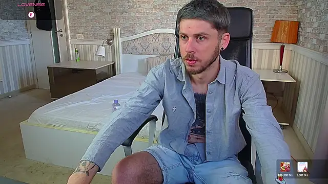 JonahShaw webcam show