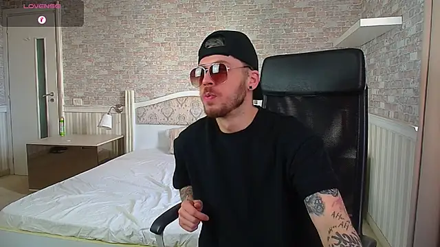 JonahShaw webkamerás műsora