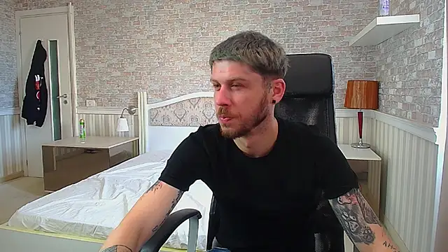 JonahShaw Adlı Modelin Web Kamerası Şovu