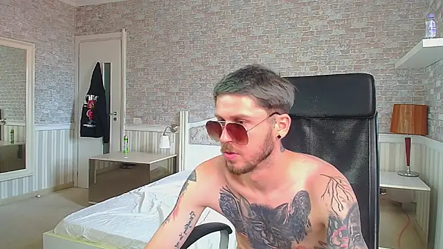 عرض كام JonahShaw