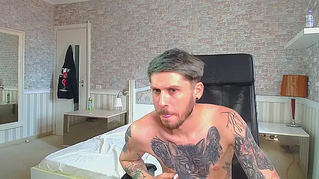 JonahShaw Adlı Modelin Web Kamerası Şovu