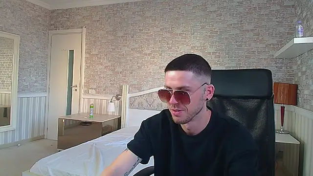 JonahShaw Pertunjukan Webcam