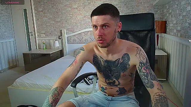 JonahShaw Webcam show