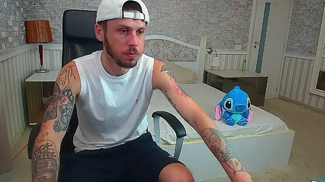 JonahShaw Show Webcam