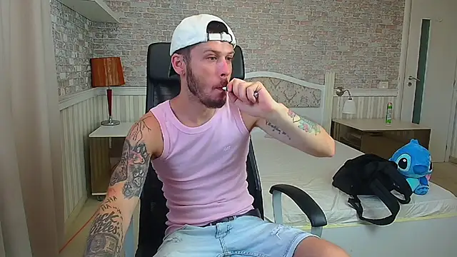 JonahShaw Webcam show