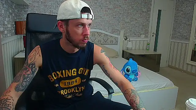 JonahShawn Webbikameraesitys