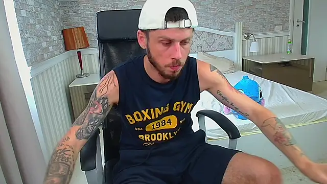 JonahShaw Show Webcam