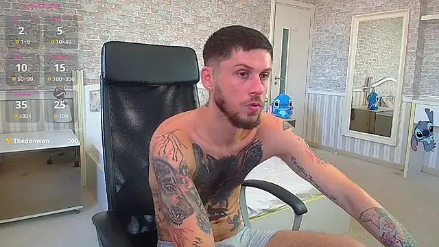 JonahShaw webcam show