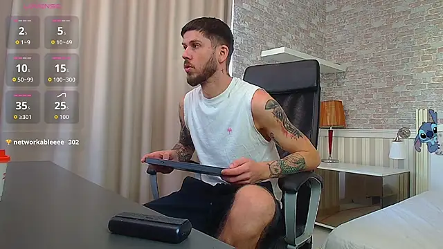 JonahShaw Webcam show