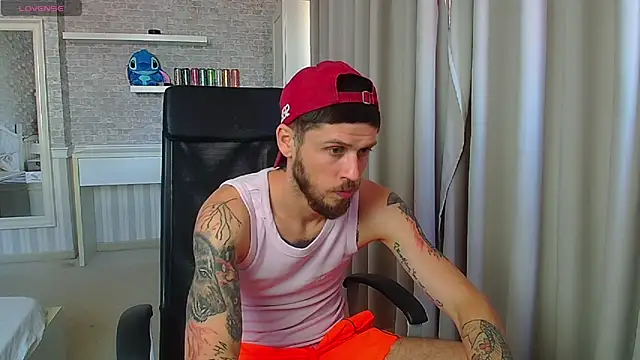 הופעת וובקאם של JonahShaw