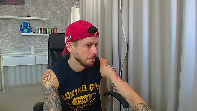 JonahShawのウェブカメラショー