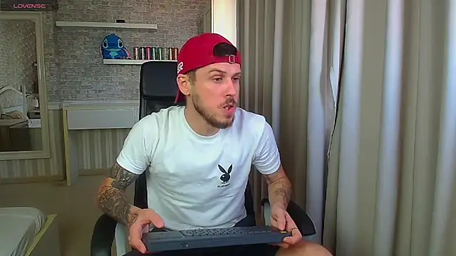 JonahShaw's Webcam Show