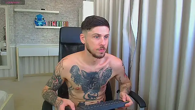 JonahShaw Webcam show