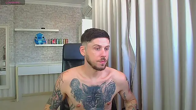 JonahShaw Webcam show