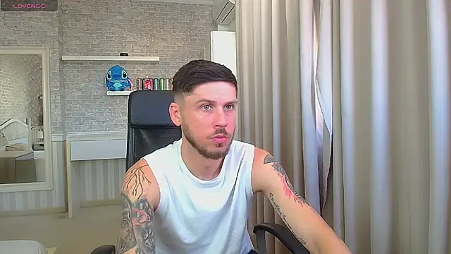 JonahShaw Webcam show