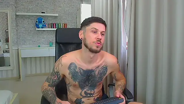 JonahShaw webcam show