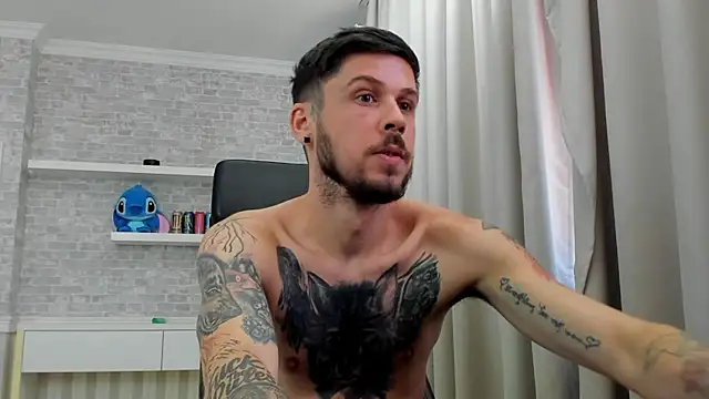 JonahShaw Webcam show