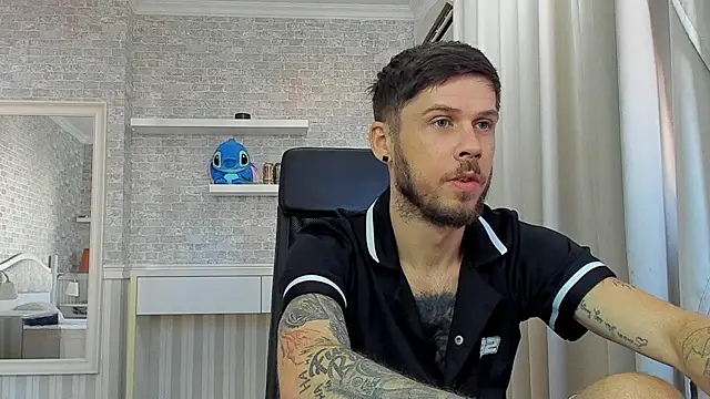 JonahShaw Show Webcam