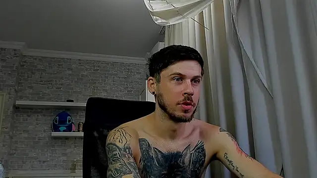 JonahShaw Webcam show