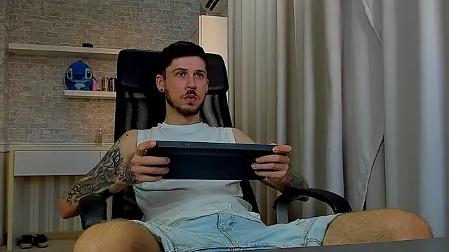 JonahShaw's Webcam Show