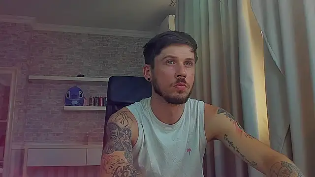 JonahShaw Webcam show